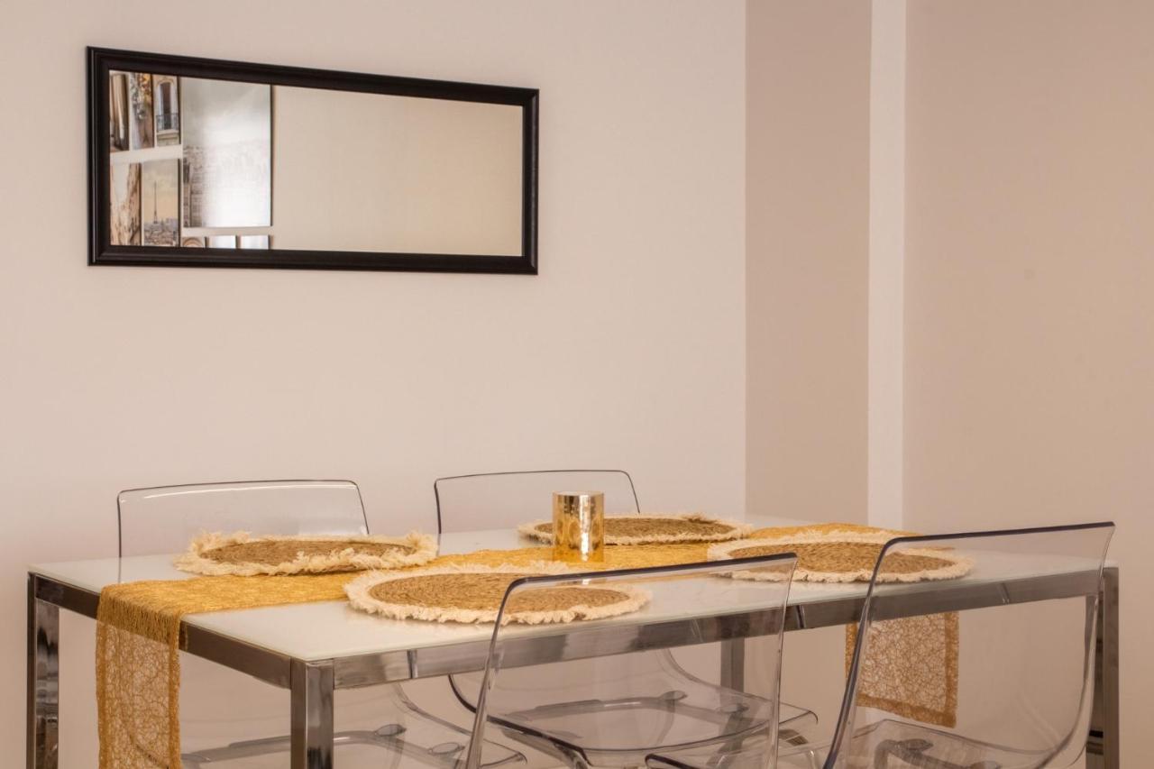 דירות Gorgeous Flat With Balcony In Izmir Konak מראה חיצוני תמונה