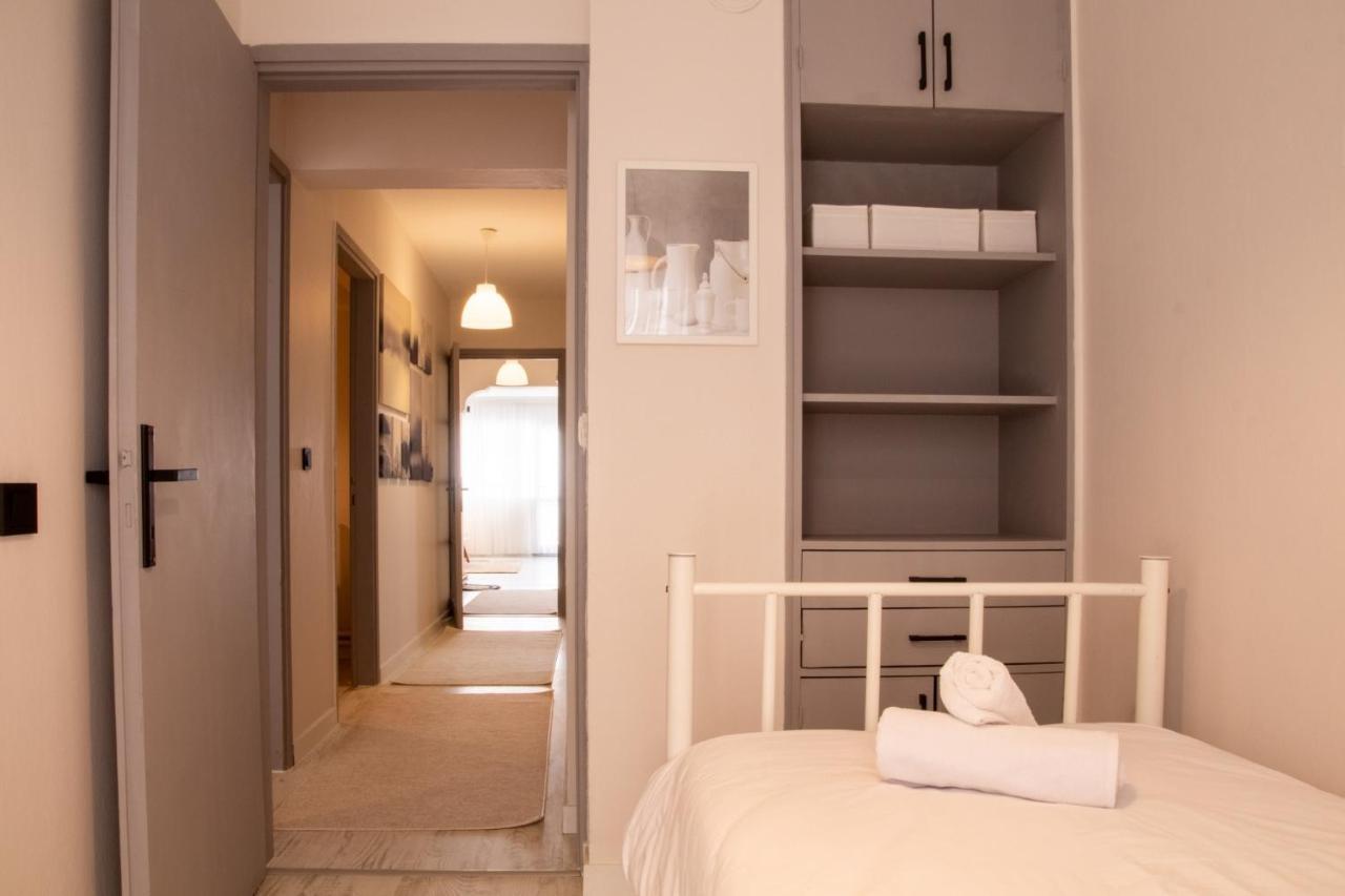 דירות Gorgeous Flat With Balcony In Izmir Konak מראה חיצוני תמונה