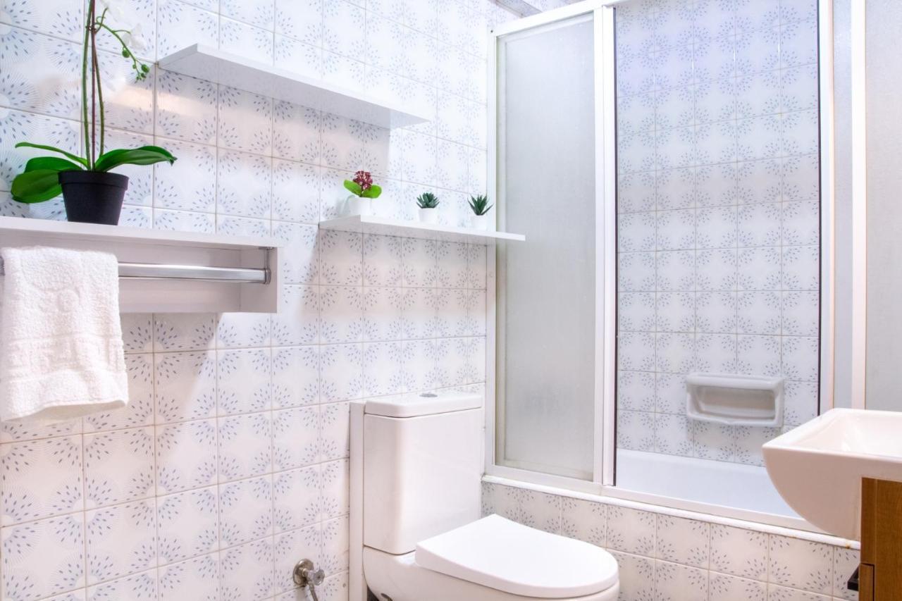 דירות Gorgeous Flat With Balcony In Izmir Konak מראה חיצוני תמונה