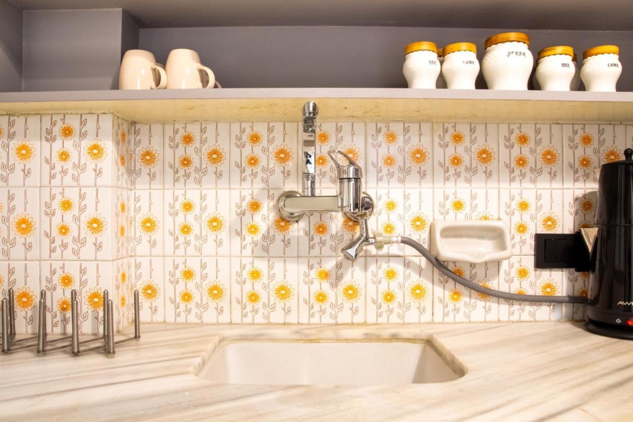 דירות Gorgeous Flat With Balcony In Izmir Konak מראה חיצוני תמונה